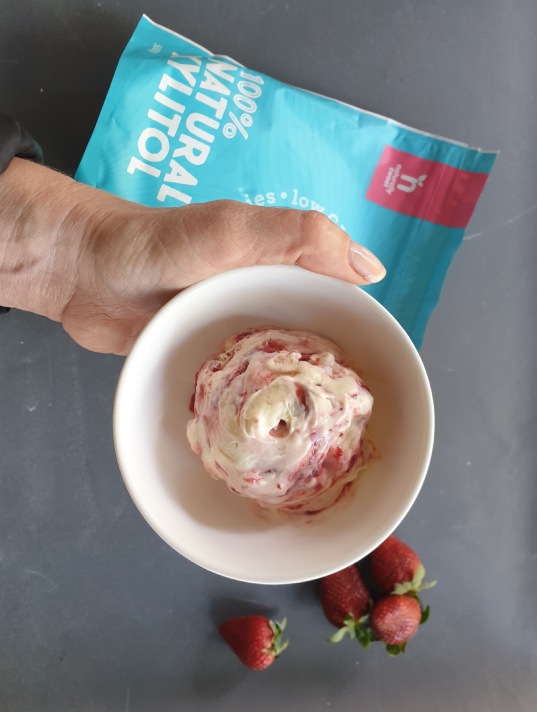 Strawberry Swirl Cheesecake Ice Cream Featured
